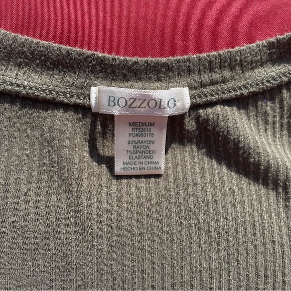 BOZZOLO green ribbed crop top size:M - Picture 2 of 3